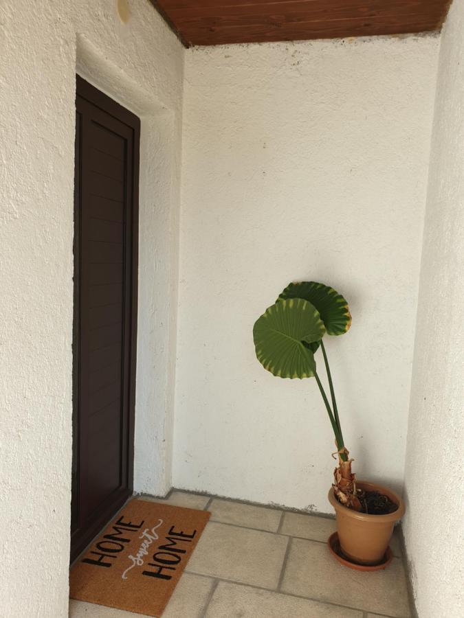 Two Olives Villa Vrbnik  Exterior photo